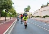 Centenares de personas participan en las rutas De Faro a Faro y en la marcha accesible de Zancadas sobre Ruedas